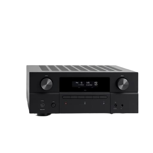 Stereo zosilňovač alebo audio receiver s ovládacími regulátormi